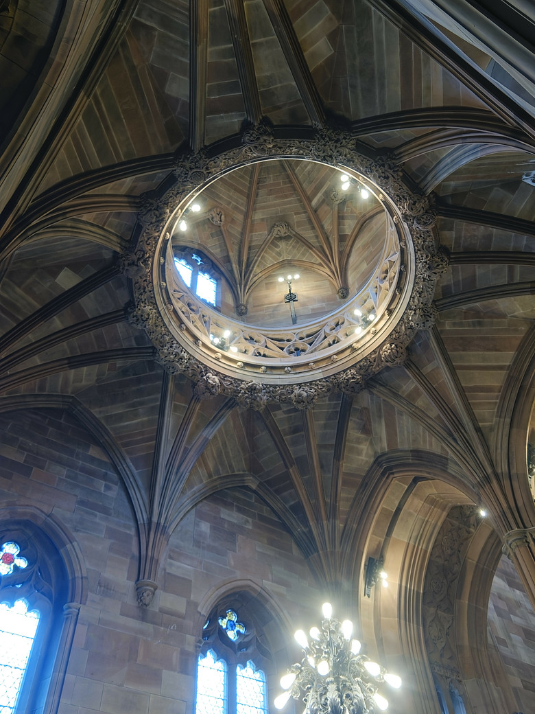 曼徹斯特的光與石：John Rylands Library & Manchester Cathedral