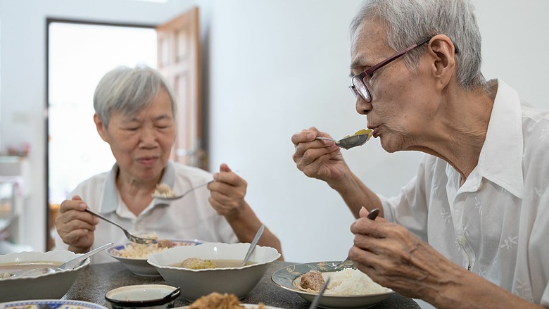 銀髮族吃得養生就健康？小心營養缺口讓體力越來越差