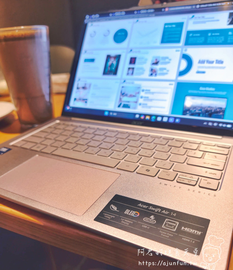 【開箱評測】Acer Swift Air 14 SFA14-71M-594B｜約1kg、2.8K OLED、32GB 記憶體值得買嗎？