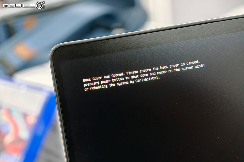 ASUS ExpertBook Ultra 體驗|首搭 3K Tandem OLED 的極輕 AI 商務旗艦!