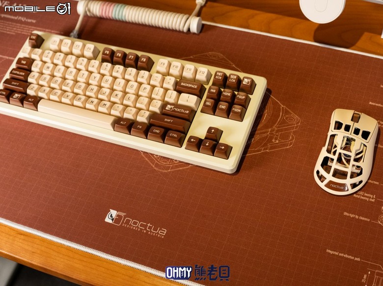 信仰喜+1 貓頭鷹聯名滑鼠 Pulsar Feinmann F01 Noctua Edition