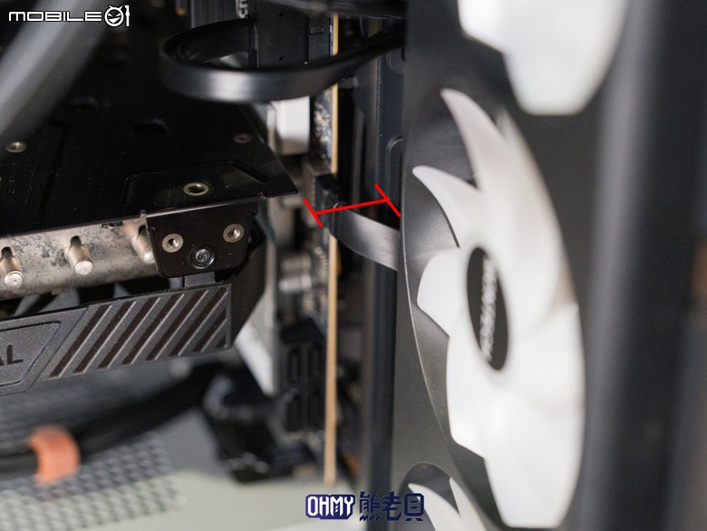 效能、價格我都要！君主 TG3海景機殼 ft. PureFlow ARGB 水冷散熱器
