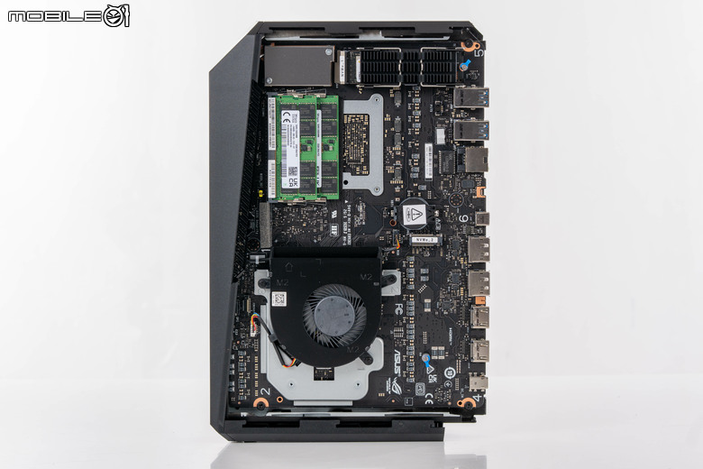 ROG NUC16 Edition 20 電競迷你電腦開箱實測 要價近 20 萬的迷你主機最強之作！