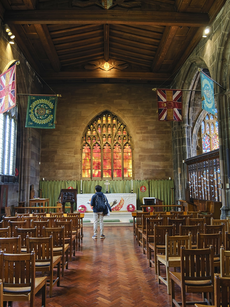曼徹斯特的光與石：John Rylands Library & Manchester Cathedral