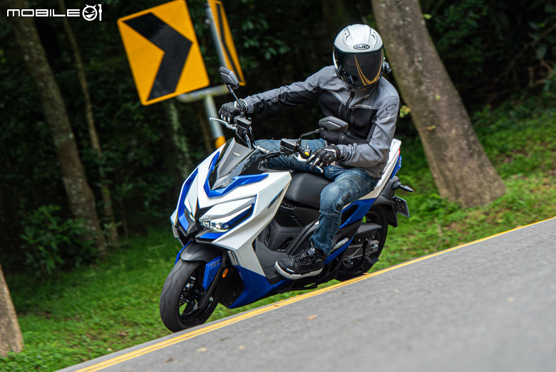 點我看大圖 KYMCO G7 試駕|電推輕量轉生,旗艦跑旅降臨
