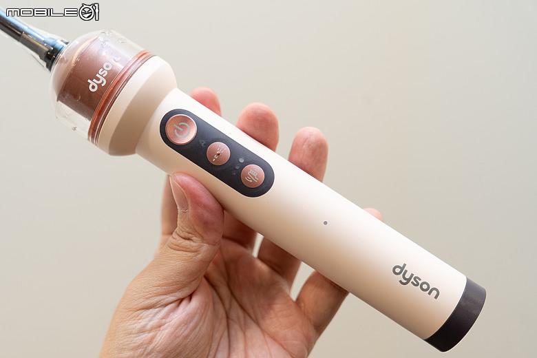 Dyson CameraJet 微鏡噴射電動牙刷登場｜牙刷也有鏡頭＋AI，還能自動噴射漱口水！高單價挑戰旗艦潔牙市場