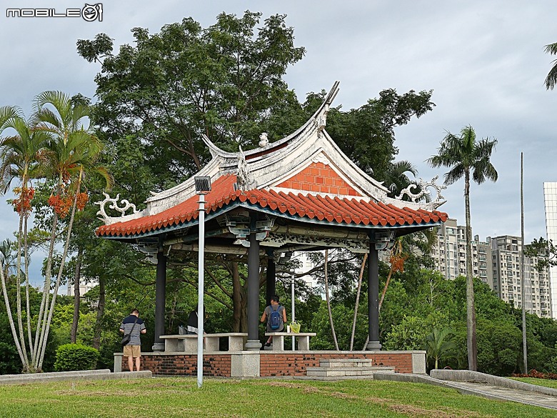 臺中公園、彰化銀行、臺中火車站 — 快閃臺中半天憶童年小旅行