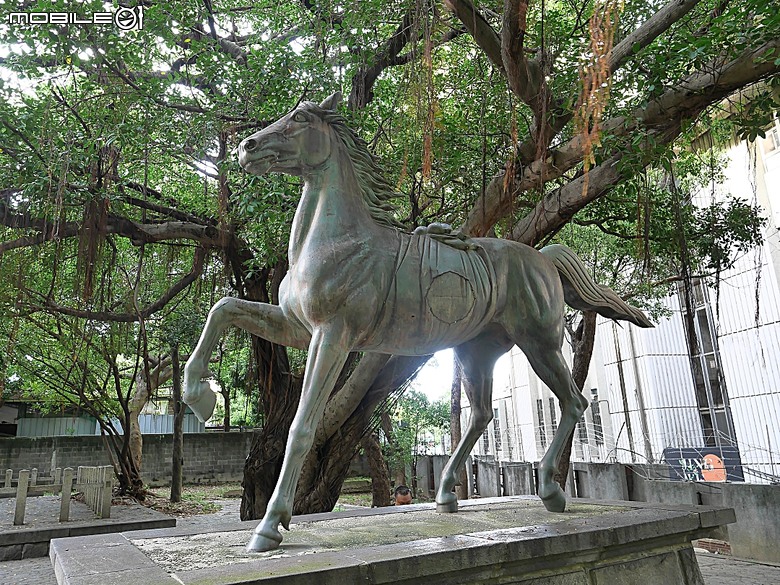 臺中公園、彰化銀行、臺中火車站 — 快閃臺中半天憶童年小旅行