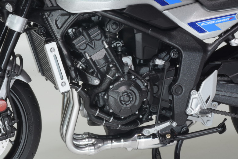 【模型製作】TAMIYA 1/12 HONDA CB1000F (圖多)
