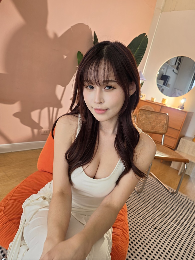 Samsung Galaxy Z Fold8 Ultra 評測報告｜輕薄手感與極致多工的完美平衡！