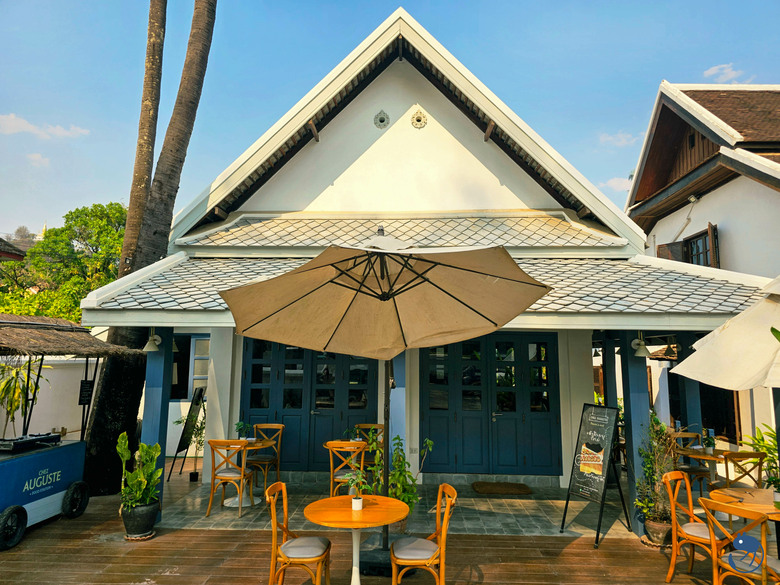 寮國-龍坡邦|*隱身古都的法式優雅* Chez Auguste - Café Crêperie