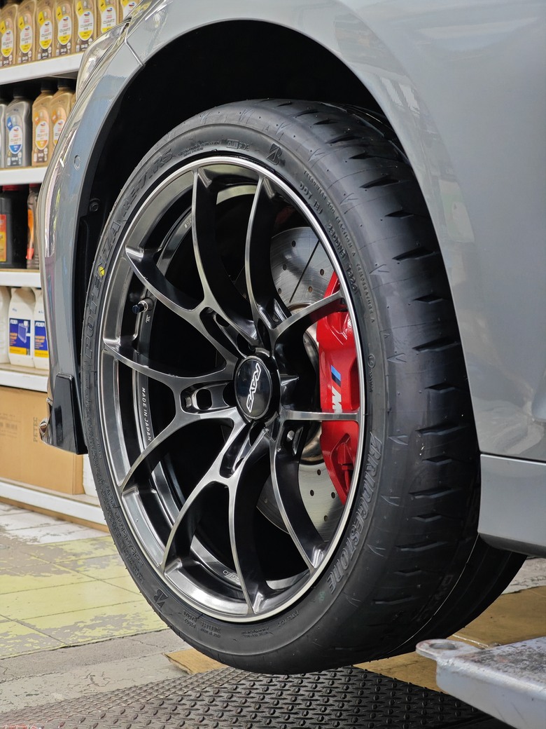 [換胎分享] G30 530d Bridgestone Potenza Sport Evo