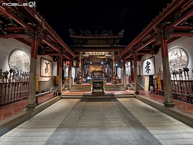 赤崁樓、祀典武廟、祀典大天后宮、開基靈祐宮、開基天后宮…,還有阿江炒鱔魚與成功路米糕 — 臺南市區國定古蹟之一夜遊不完