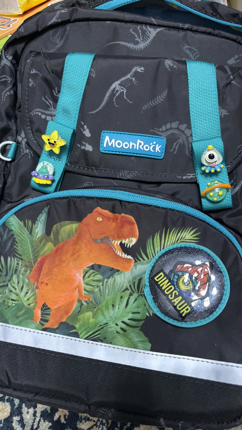 【開箱】MoonRock SP1小學新生書包