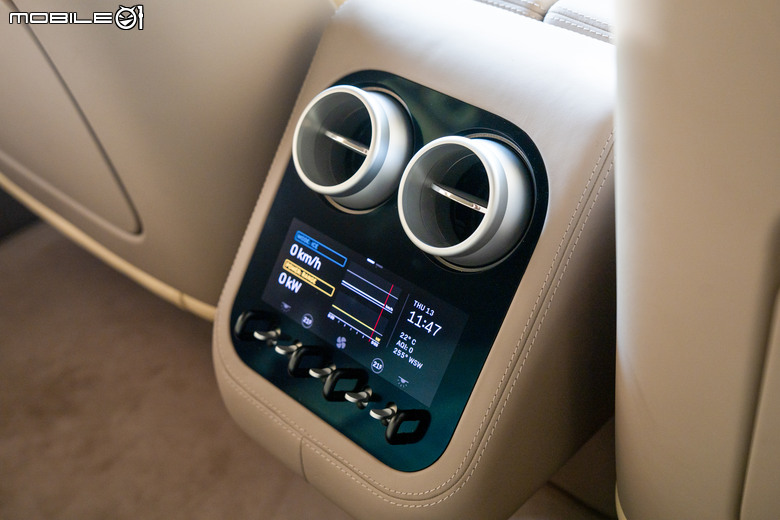 Ferrari Luce 台灣正式發表|品牌首款電動車、建議售價2608萬元!