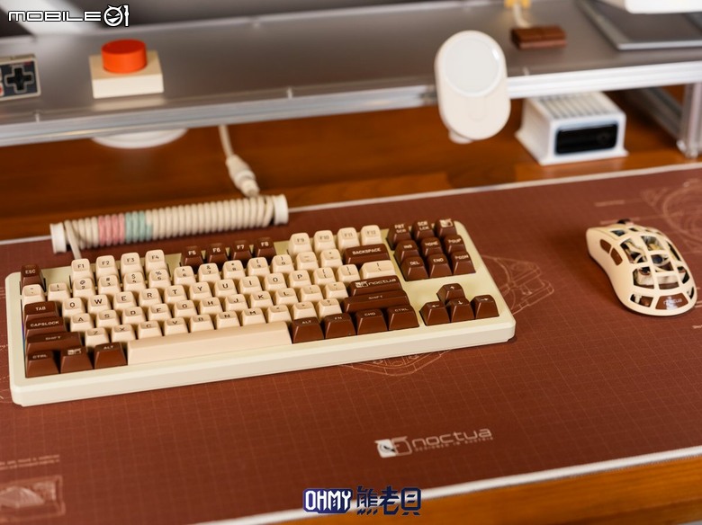 信仰喜+1 貓頭鷹聯名滑鼠 Pulsar Feinmann F01 Noctua Edition