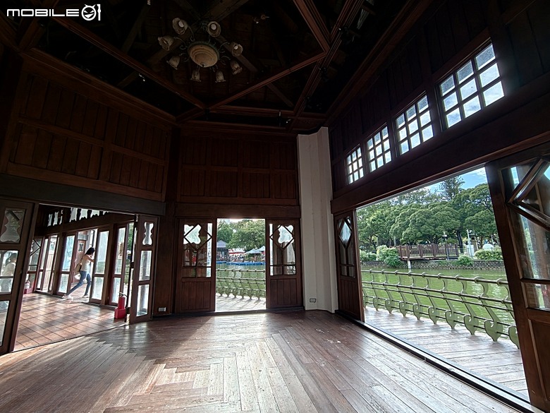 臺中公園、彰化銀行、臺中火車站 — 快閃臺中半天憶童年小旅行