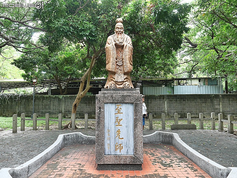臺中公園、彰化銀行、臺中火車站 — 快閃臺中半天憶童年小旅行