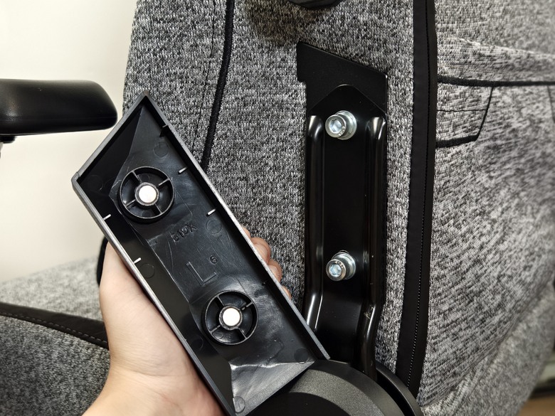 沒有hololive：irocks T29 電競椅開箱心得