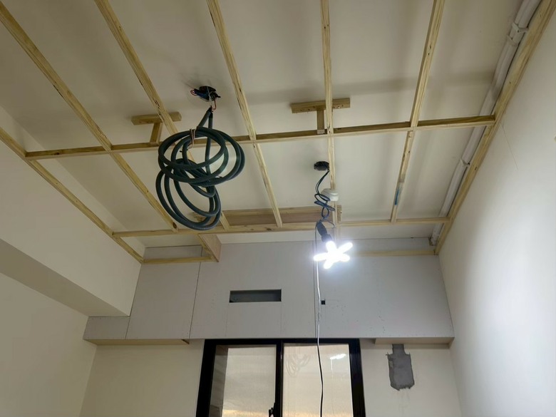 【老屋翻新開箱包含施工過程】 老屋重生(15坪5年中古屋) X 力浤室內設計 北歐日式風格 X 全屋綠建材 X 木作櫃