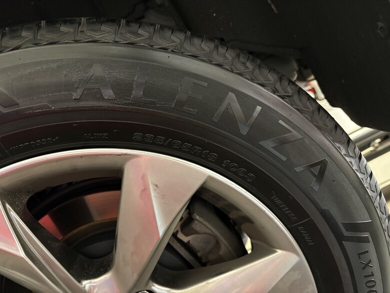 點我看大圖 Bridgestone ALENZA LX100 台製心得|RX300輪胎怎麼選?