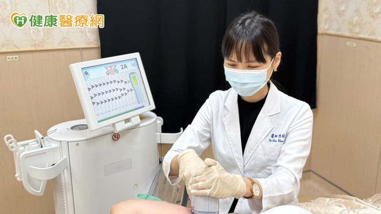 點我看大圖 國小生腋下飄異味恐是狐臭?醫:若伴青春期徵象應評估性早熟