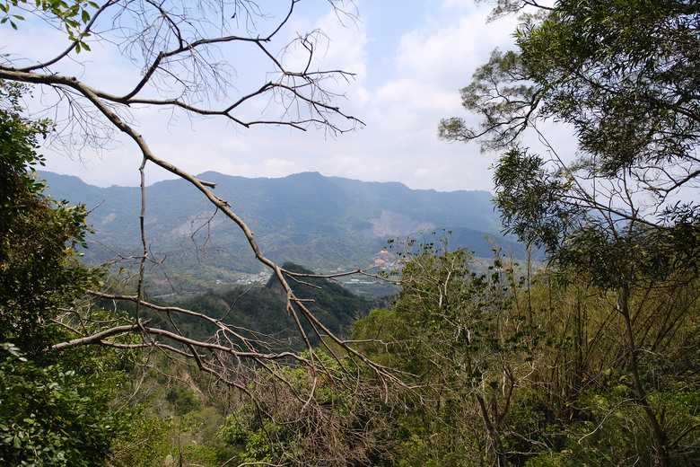 【台南鈺鼎步道.糖子恩山】一覽南化水庫美景，挑戰1470階也值得！