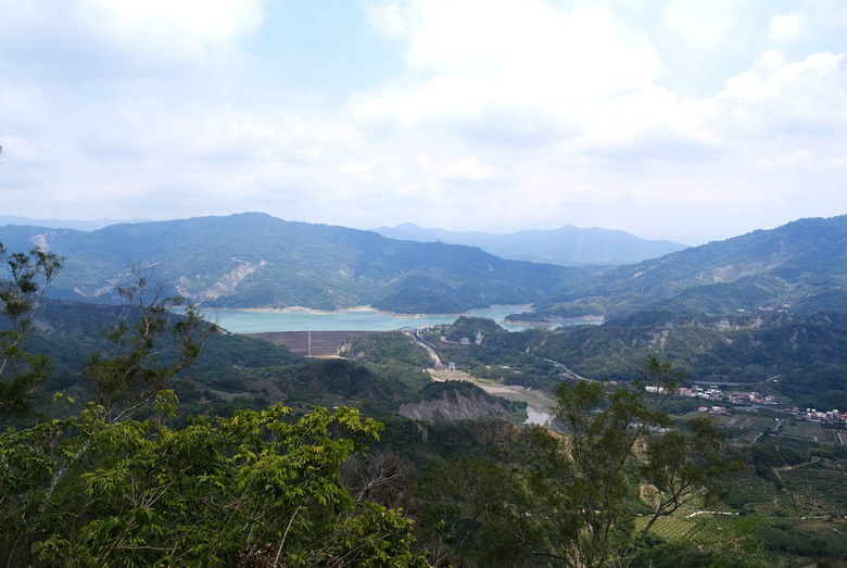 【台南鈺鼎步道.糖子恩山】一覽南化水庫美景，挑戰1470階也值得！