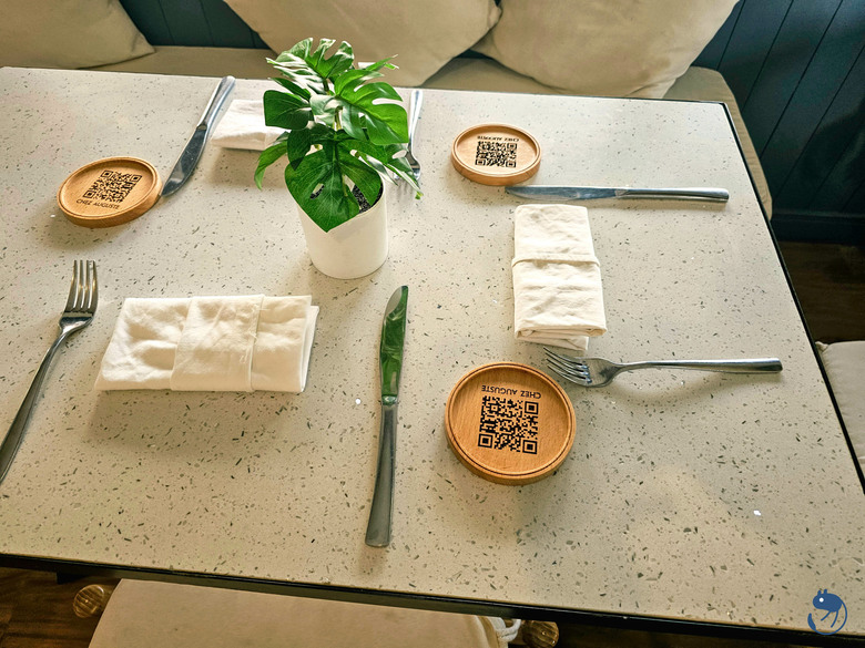 寮國-龍坡邦|*隱身古都的法式優雅* Chez Auguste - Café Crêperie
