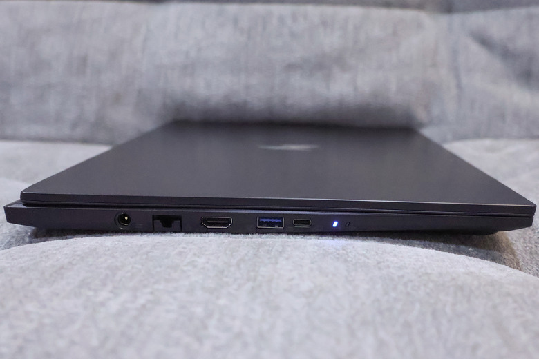 Acer Nitro V 16 AI開箱 AMD Ryzen 7 AI 450 + RTX5060 8G+16G DDR5 + 180Hz