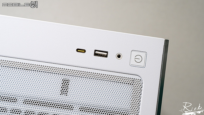 【開箱】賊船MATX海景殼 | CORSAIR 2800X RS-R ARGB WEHITE