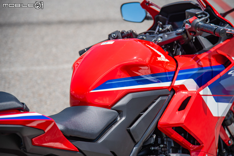 Honda CBR500R E-Clutch 賽道試駕｜非典型快排！另闢蹊徑的換檔體驗