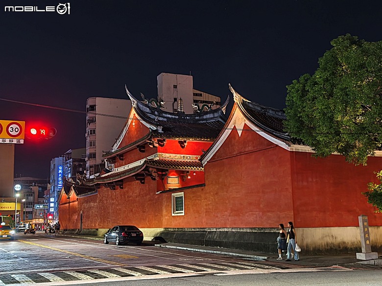 赤崁樓、祀典武廟、祀典大天后宮、開基靈祐宮、開基天后宮…,還有阿江炒鱔魚與成功路米糕 — 臺南市區國定古蹟之一夜遊不完