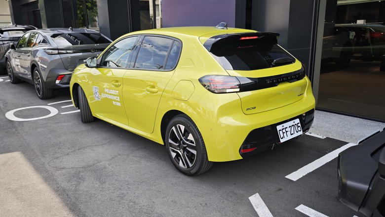 一個願望的實現 - Peugeot 208 小改款試駕