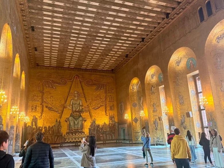點我看大圖 規劃多年的夢想,上個月終於完成,帶爸媽去歐洲旅行!