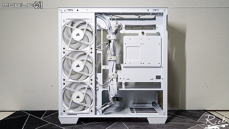 【開箱】賊船MATX海景殼 | CORSAIR 2800X RS-R ARGB WEHITE