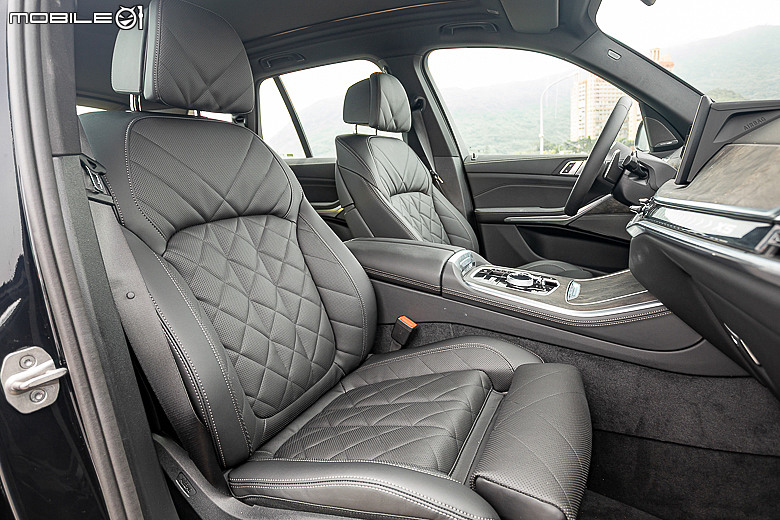 BMW X5 / X6「鉑金版」試駕｜享受高成熟度與更多配備，最末代但最超值！