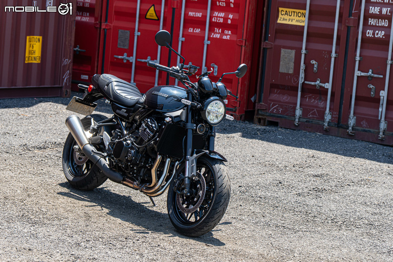 點我看大圖 KAWASAKI Z900RS 黑球試駕|經典好球不退色,只隨時間淬鍊