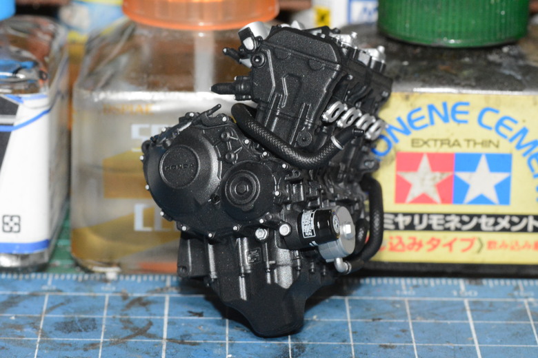 【模型製作】TAMIYA 1/12 HONDA CB1000F (圖多)