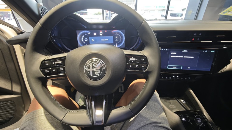 桃園荃程汽車參訪 - 依照Stellantis Brand House 全球規範打造之亞太區第二座據點