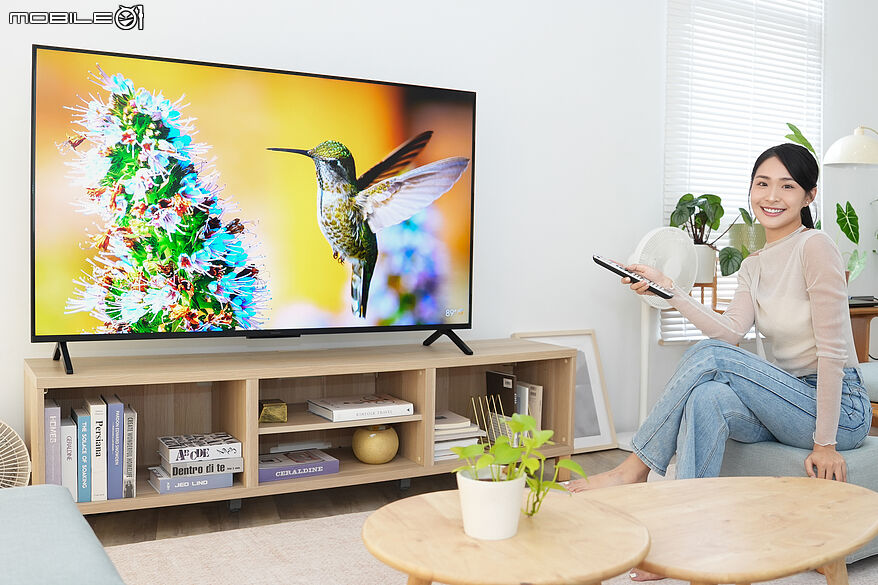 Panasonic TN-65W83CGT 體驗報告|大尺寸 QLED、獨家真六原色與 Google TV 智慧家庭娛樂一次到位