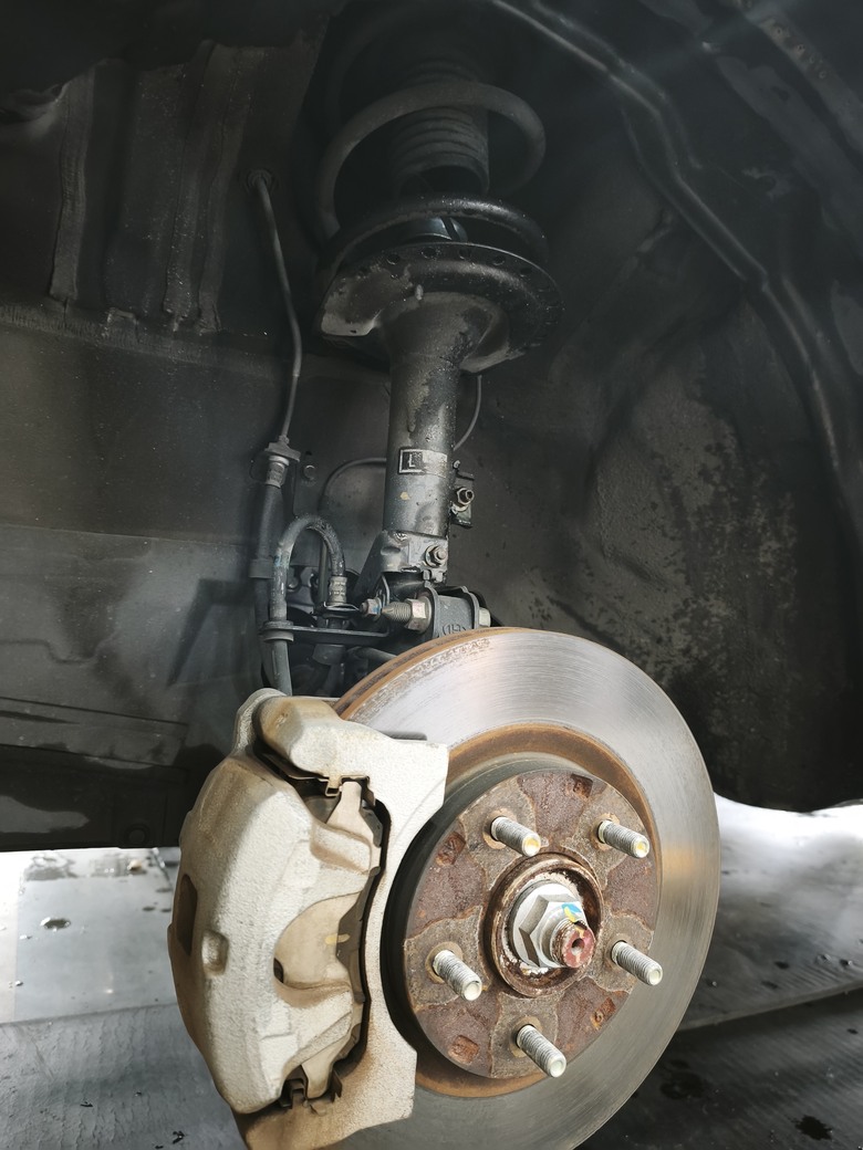 請益: 2019Outlander 2WD 避震汰換建議