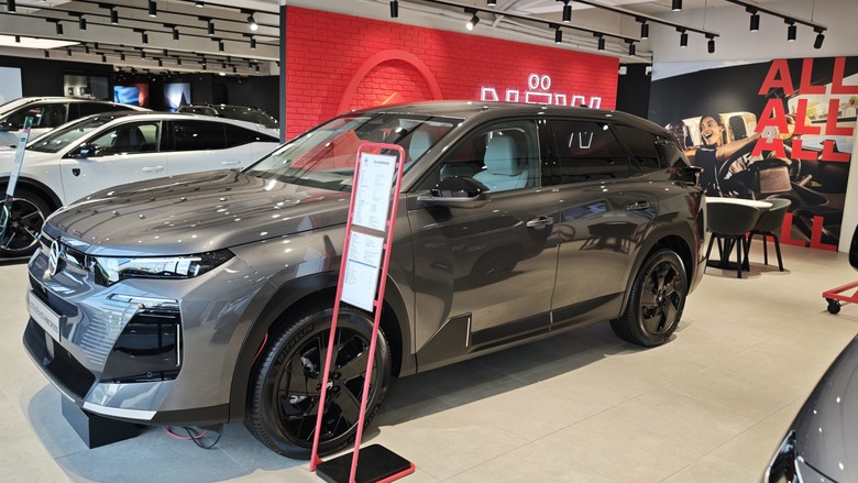 桃園荃程汽車參訪 - 依照Stellantis Brand House 全球規範打造之亞太區第二座據點