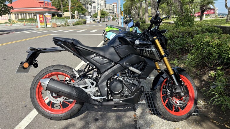 2026 YAMAHA MT15 鋼焰黑 實現年少時的夢想我終於擁有檔車了!
