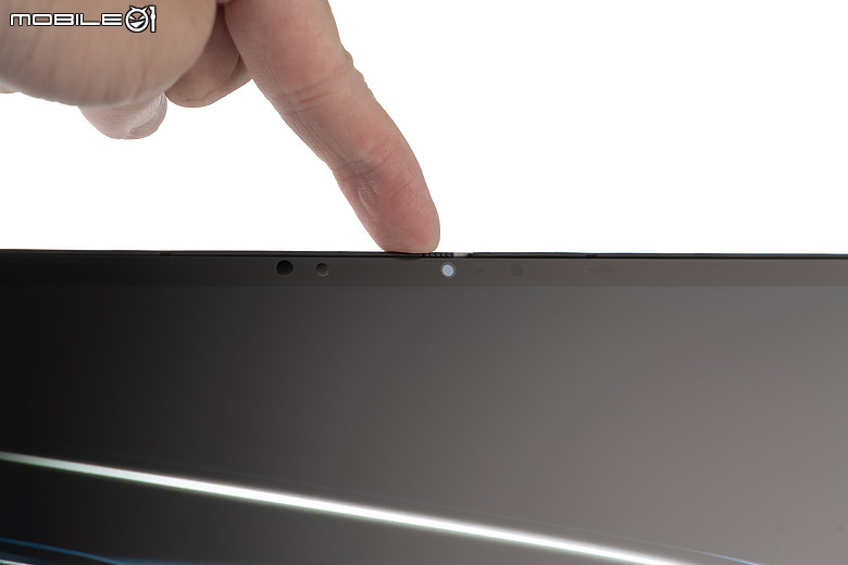 ASUS ExpertBook Ultra 體驗|首搭 3K Tandem OLED 的極輕 AI 商務旗艦!