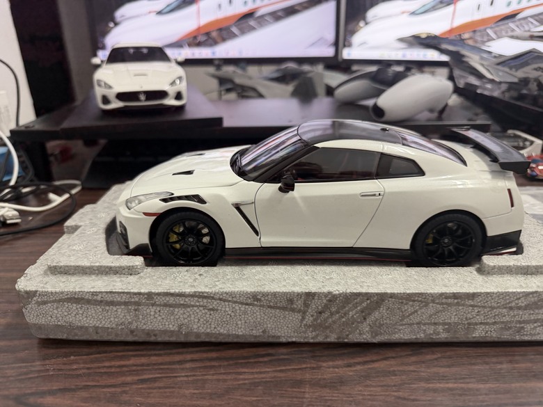 [開箱]1/18 Nissan GT-R Nismo R35 2022