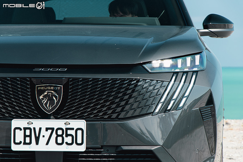 Peugeot 3008 新年式試駕｜軟硬體同步優化，更迷人的法國味！feat. Citroen C5 Aircross