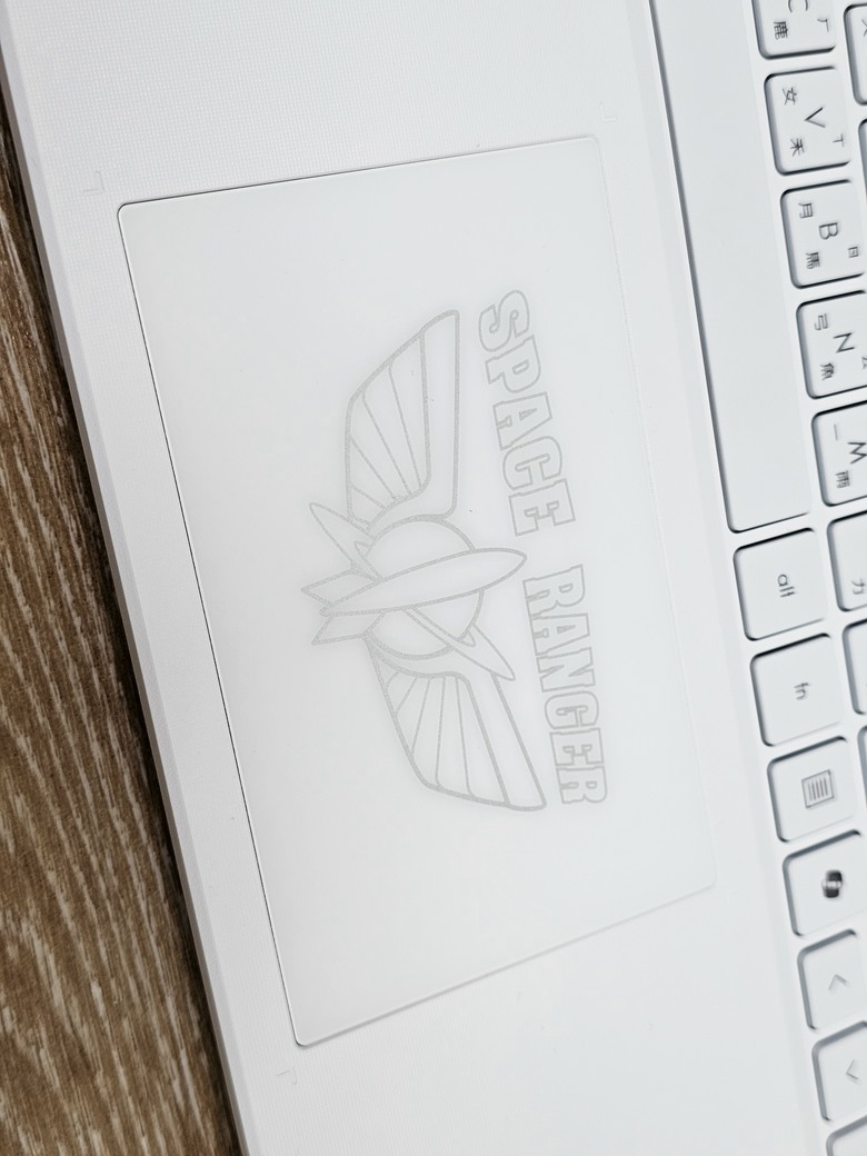 開箱生日禮 MSI Cyborg 15 玩具總動員版