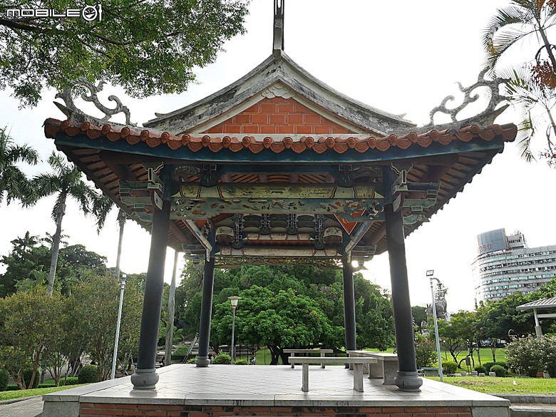 臺中公園、彰化銀行、臺中火車站 — 快閃臺中半天憶童年小旅行