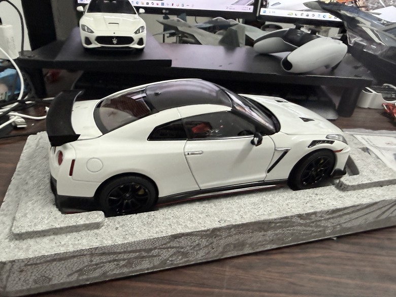 [開箱]1/18 Nissan GT-R Nismo R35 2022